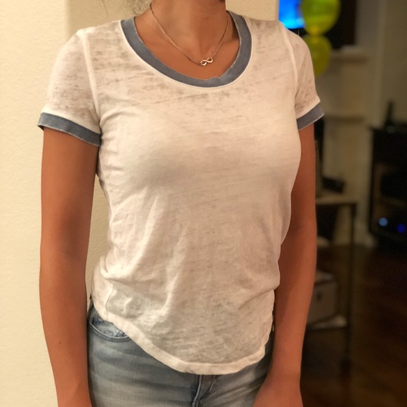 Nollie Tops - Basic white tee